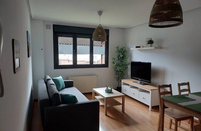 145A Apartamento moderno dos habitaciones