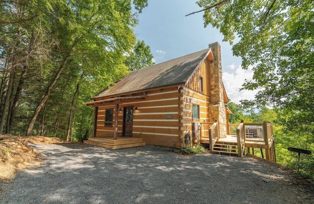 15 Min 2 DwTn Gatlinburg/By Park