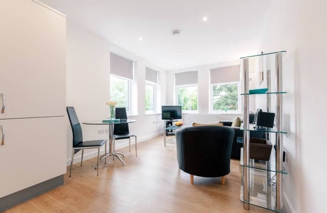 15 Swan House -2 bedroom apartment