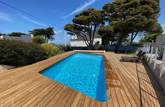 150 m2 house with sea view and private pool