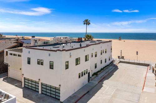 1628 West Oceanfront Oasis - All Units