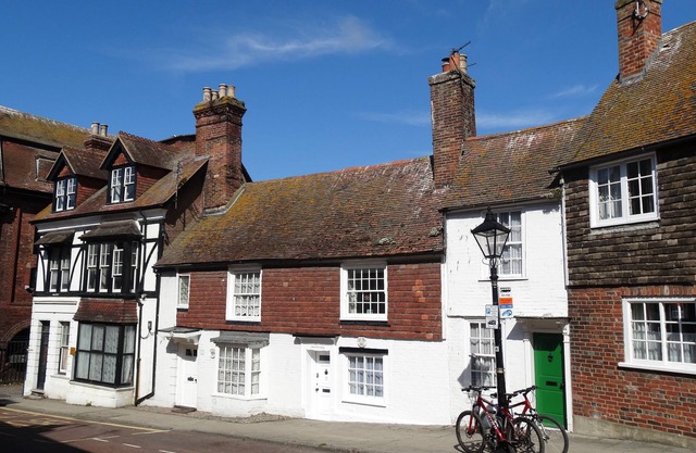 16th Century Cottage Situated Opposite The Medieval Landgate Arch