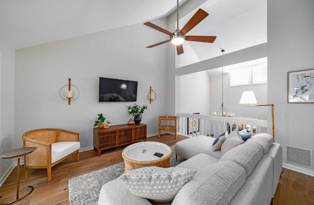 1714 Shelter Cove Villa