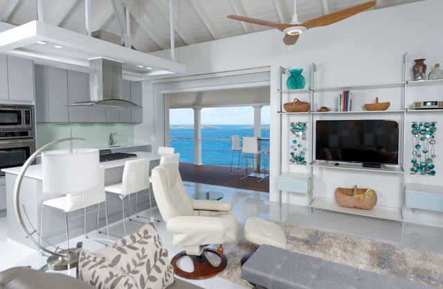 "176-5 Star Reviews!" "Sleek, Ultra-Modern Cottage w/Ocean views, for Two"
