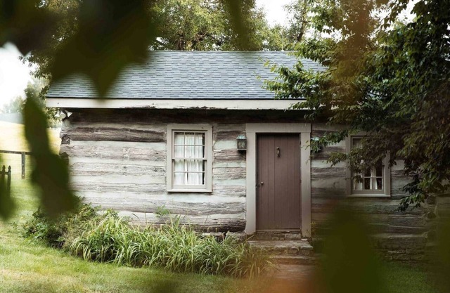 1791 Cabin on Historic Horse Farm