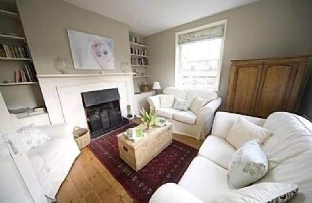 17th Century Listed Self-Catering Cottage