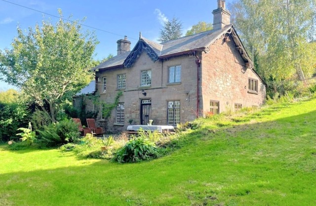 17th Century Stone Holiday Cottage - Wye Valley and the Forest of Dean