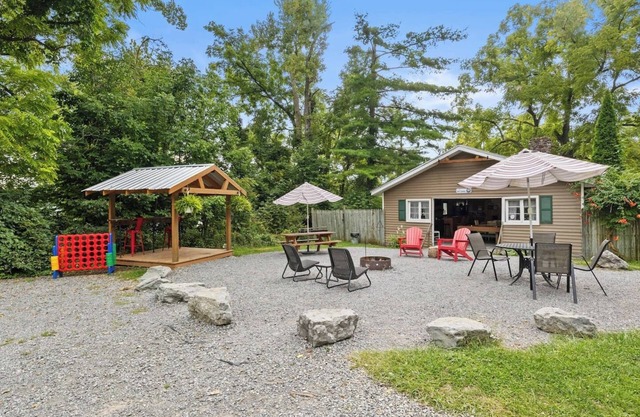 18 Guest Camp |Conesus Lakefront | Event Friendly