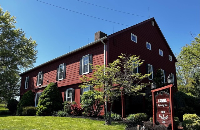 1850s Restored Barn near Hershey, Harrisburg, Lancaster, Gettysburg, and Skiing