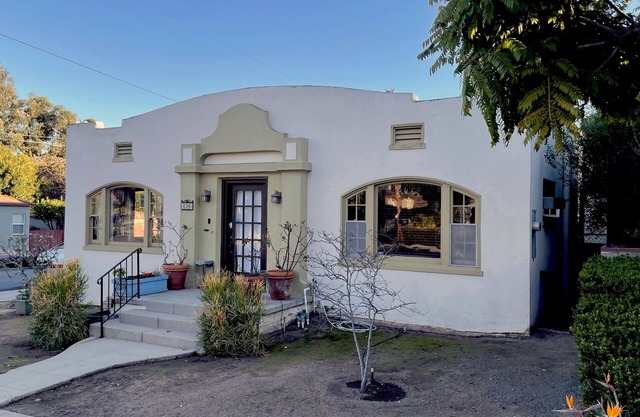 1920's Spanish cottage - central to everything!