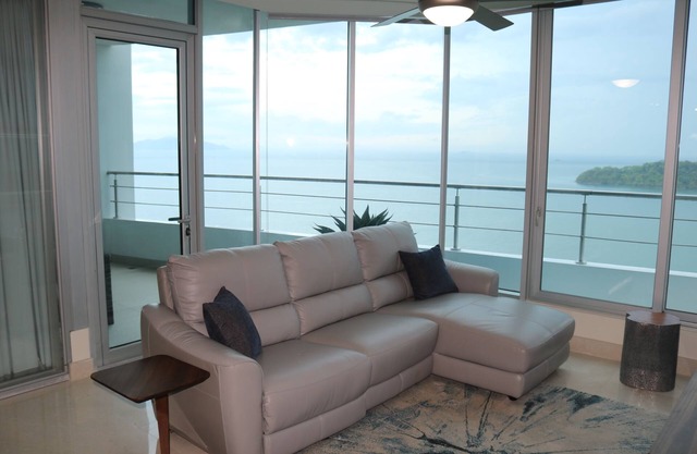 19D Luxury Resort Lifestyle Ocean Views Beachfront