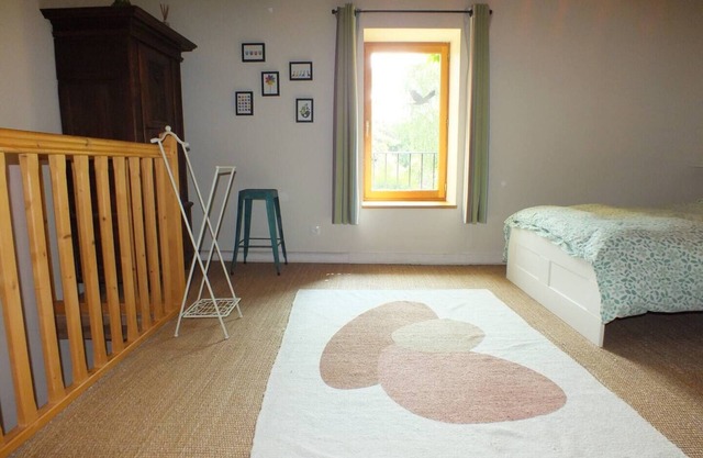 1BDR Apt + Sofa Bed w/Garden + Jacuzzi