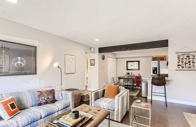 1Bed 30+Day w/Pool Access | Lakewood
