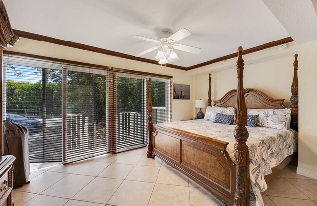1BR/1BA Mariner's Club Suite 602 with Oasis Pool, Marina, Game Room & More