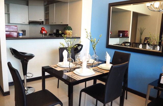 1BR Apartment in Suites de Marina Manila
