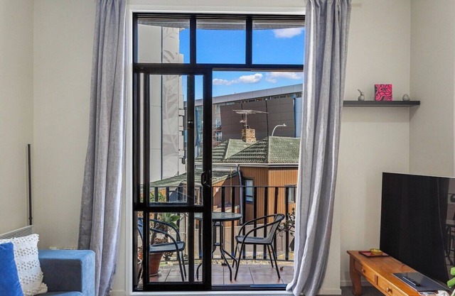 1BR Grey Lynn Haven+Parking, Balcony Zodiak Stays