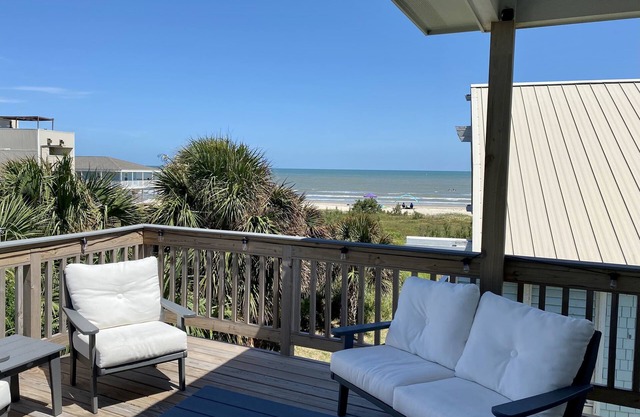 1st Block Beachside Home! One Story, 4/3, Steps to the beach, Striking views!