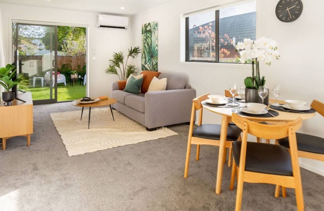 2 bed Escape Heart of Riccarton with carpark
