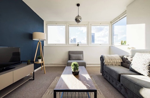 2 Bed Flat in Shoreditch