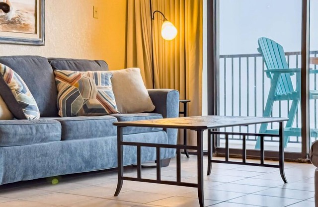 2 Bedroom 2 Bathroom Condo #1204