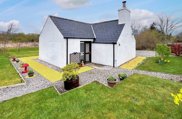 2 bedroom accommodation in Broadford, Isle of Skye