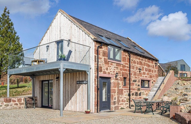 2 bedroom accommodation in Fettercairn