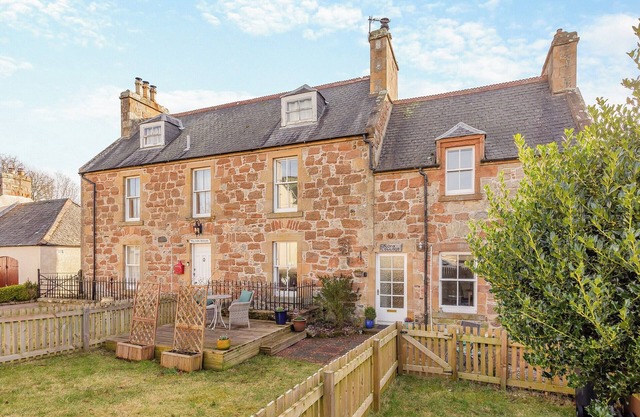 2 bedroom accommodation in Milton, near Kildary