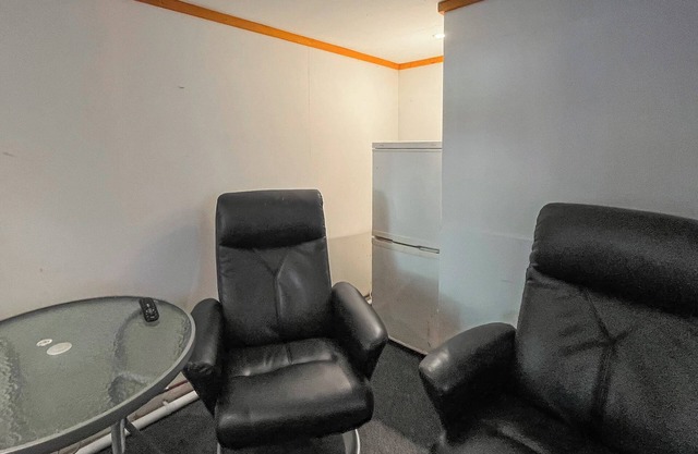 2 bedroom accommodation in Peacehaven