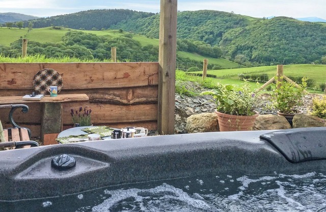2 bedroom accommodation in Aberdovey