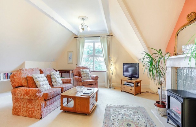 2 bedroom accommodation in Eastbourne