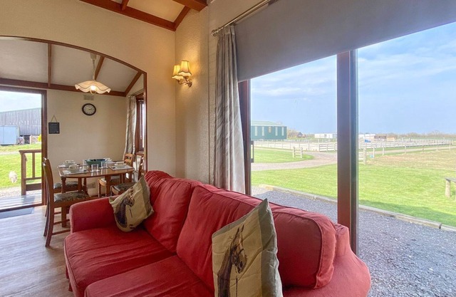2 bedroom accommodation in Faringdon