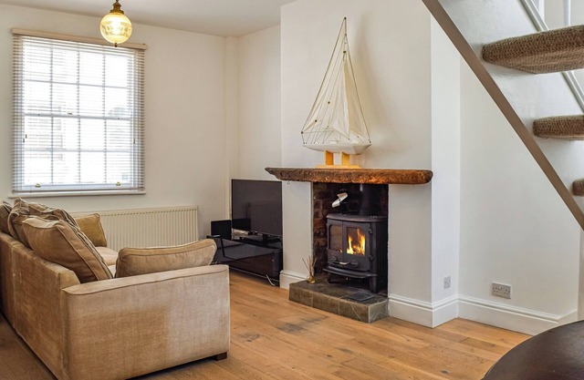 2 bedroom accommodation in Crosby, near Liverpool