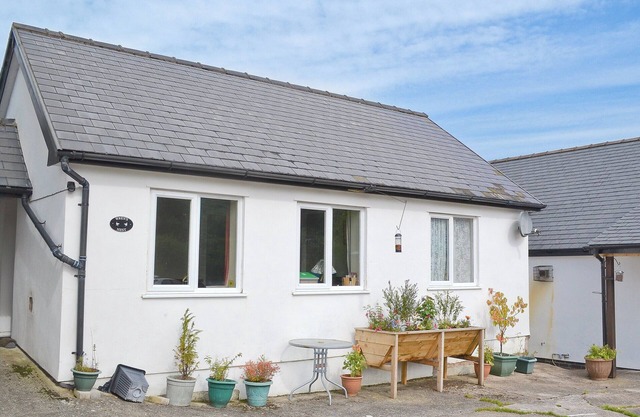 2 bedroom accommodation in Llanfair Caereinion, near Welshpool