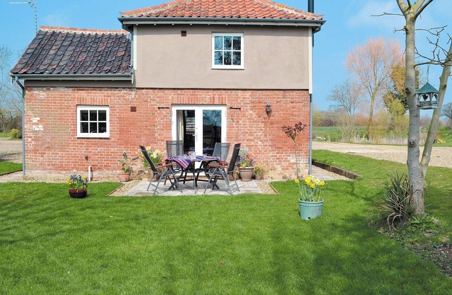 2 bedroom accommodation in Metfield, near Harleston