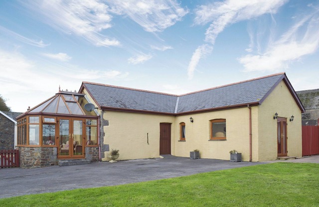 2 bedroom accommodation in Ludchurch, near Narberth