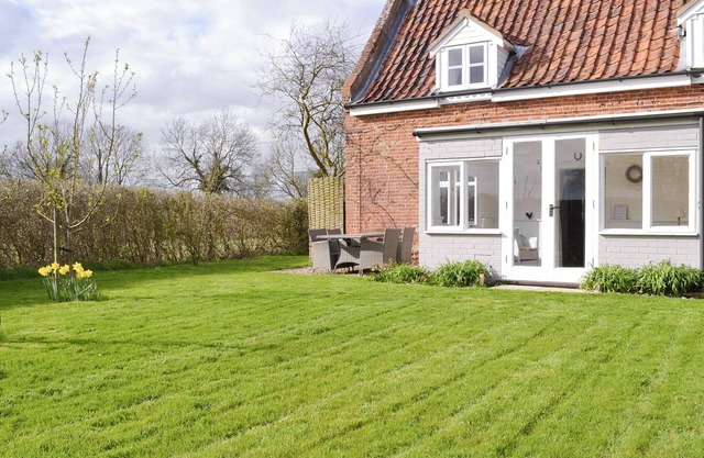 2 bedroom accommodation in Near Holt