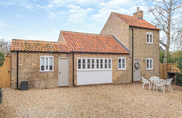 2 bedroom accommodation in Howell, near Sleaford