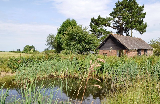 2 bedroom accommodation in Wadhurst, near Tunbridge Wells