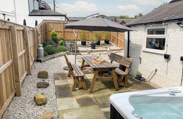 2 bedroom accommodation in High Shincliffe, near Durham