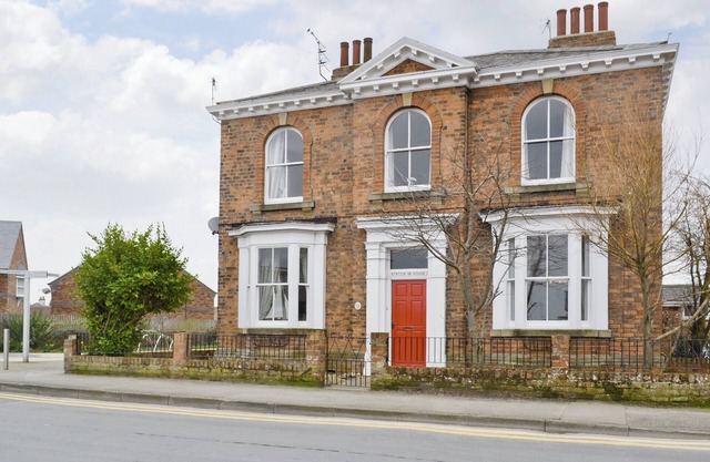2 bedroom accommodation in Hornsea