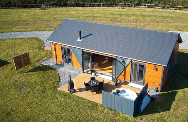 2 bedroom accommodation in Fitling, near Hornsea