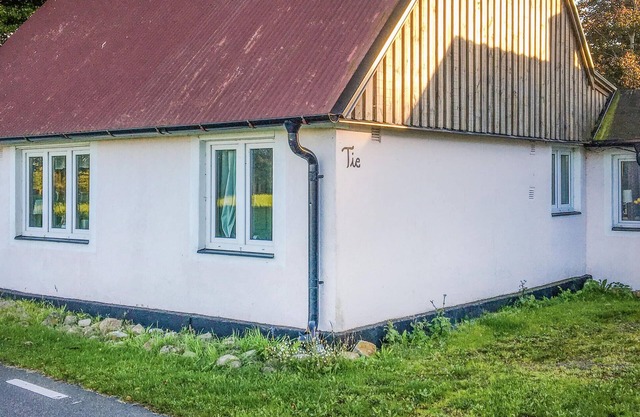 2 bedroom amazing home in Gärsnäs