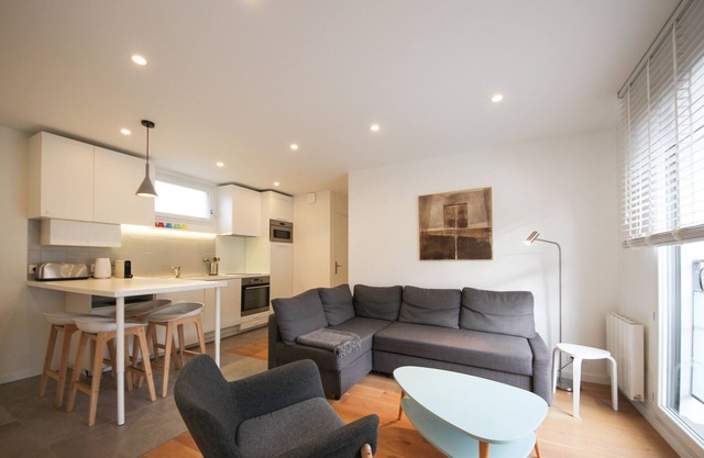 2 Bedroom Apartment in Malakoff