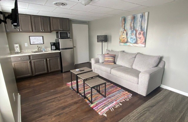 2 Bedroom Apartment on Main Street in Coshocton