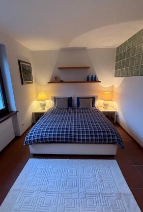 2 bedroom apt near Como lake