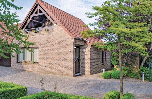 2 bedroom awesome home in Kinrooi