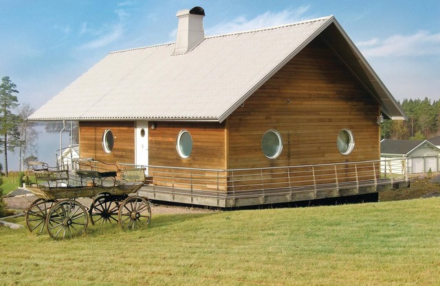 2 bedroom awesome home in Månsarp