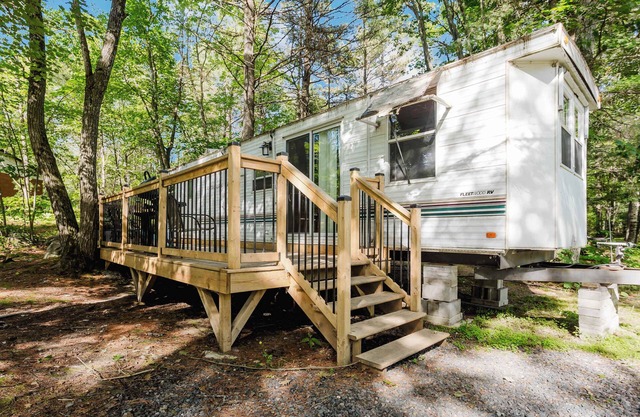 2-bedroom Camper Trailer Cottage #1