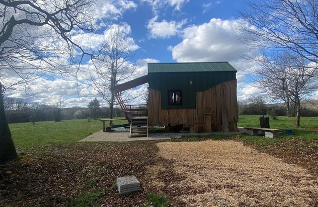 2 bedroom chalet in coulaures