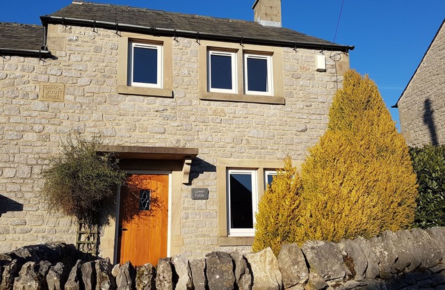 2 Bedroom Cottage In The Heart Of The Peak District, 2.5 Miles From Bakewell
